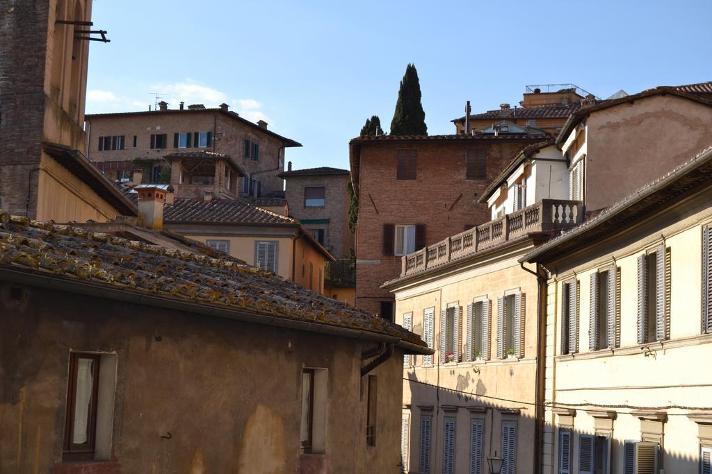 La Casa Di Antonella Hotel Siena Exterior photo