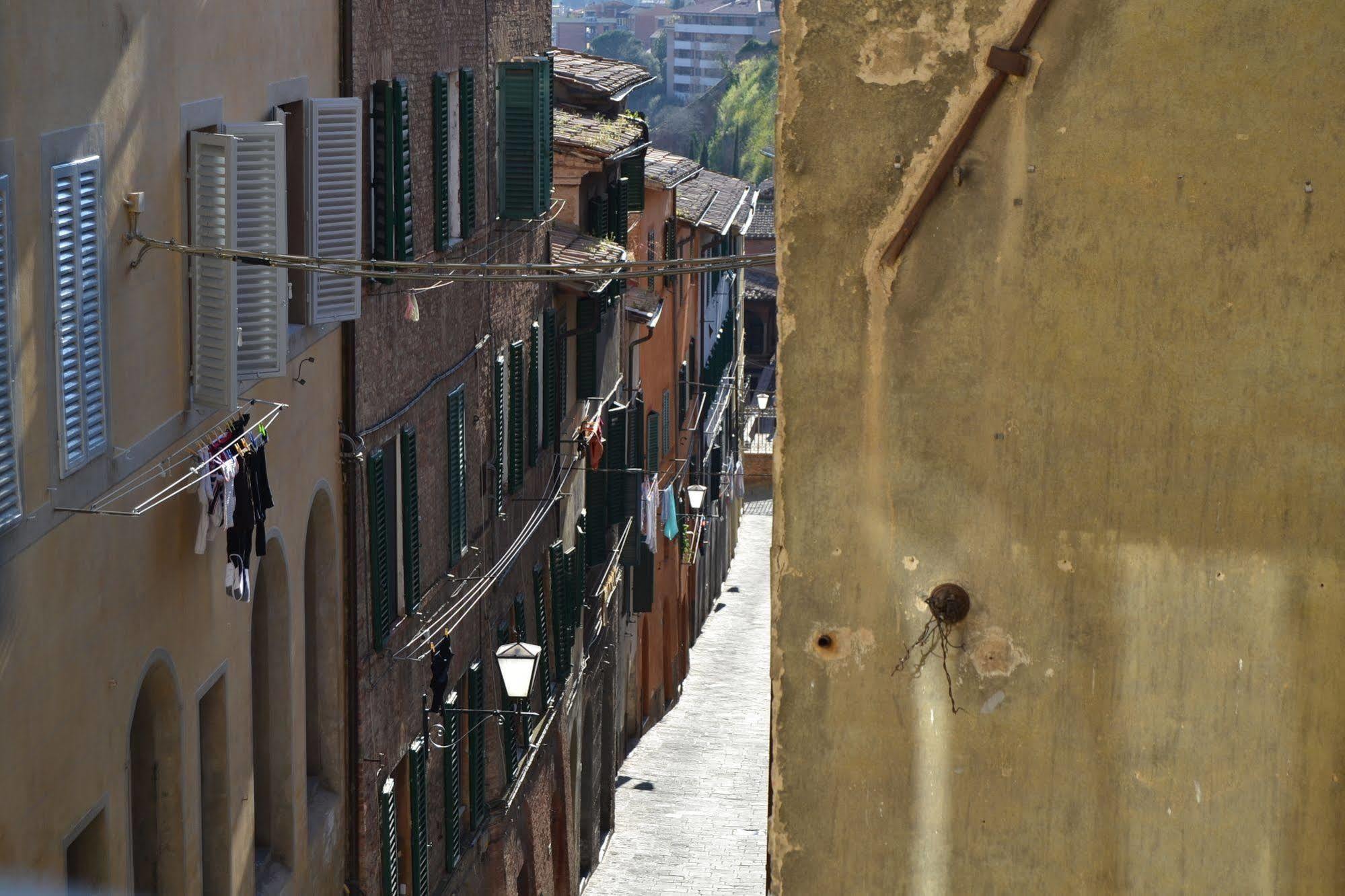 La Casa Di Antonella Hotel Siena Exterior photo